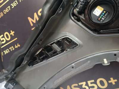 Б/у Крило переднє ліве BMW X5 G05
