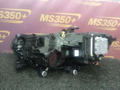 Б/у Фара передня права BMW X5 G05