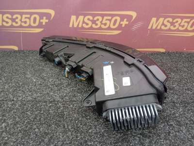 Б/у Фара передня права BMW XM G09