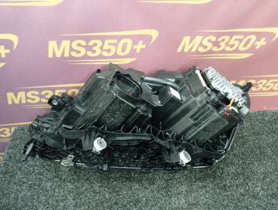 Б/у Фара передня права BMW X5 G05