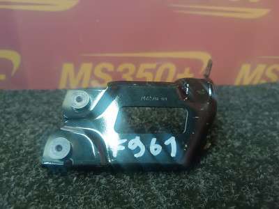Б/у Кронштейн (кріплення) крила правий BMW X6M F96