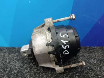 Б/у Подушка двигуна BMW X5 G05
