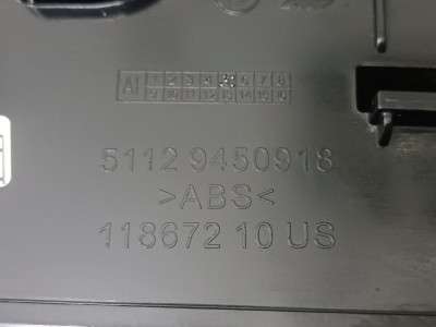 Б/у Кронштейн (кріплення) заднього бампера центральний BMW XM G09 - 3