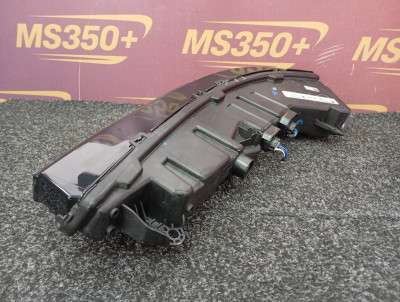 Б/у Фара передня права BMW XM G09