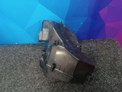 Б/у Корпус повітряного фільтра BMW X6 G06