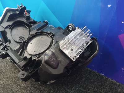 Б/у Фара передня права BMW X3 G01