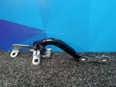 Б/у Петля кришкі (двері) багажника права BMW X3 G01