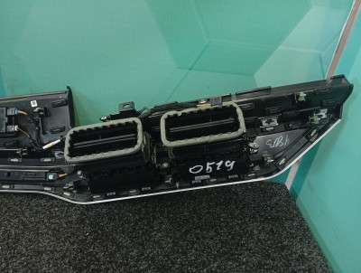Б/в Дефлектор обдува салона центральный BMW X5 G05