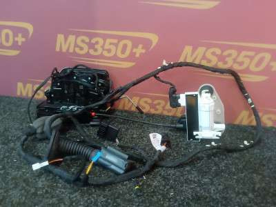 Б/у Замок дверей задньої правої BMW X5M F95