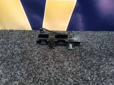 Б/в Кронштейн (креплення) крыла BMW X5 G05