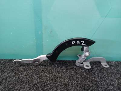 Б/у Петля кришки (двері) багажника BMW XM G09