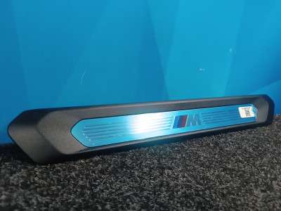 Б/у Накладка декоративна на поріг передня права BMW X4 G02