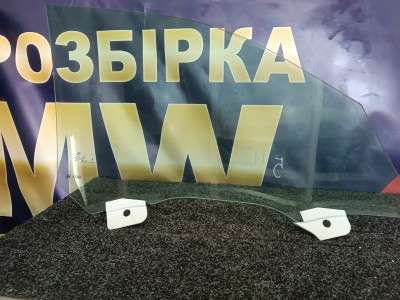Б/у Скло бокових дверей передніх лівих BMW X5 G05