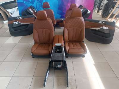 Б/у Салон (сидіння) комплект BMW X7 G07