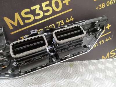 Б/у Дефлектор обдування салону центральний BMW X5 G05