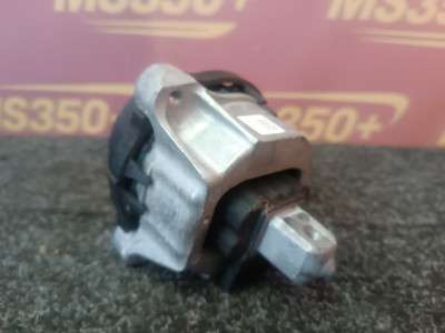 Б/в Подушка двигателя BMW X5M F95