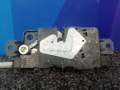 Б/у Замок кришки (двері) багажника BMW X5 G05