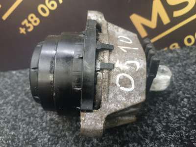 Б/у Подушка двигуна BMW X5 G05