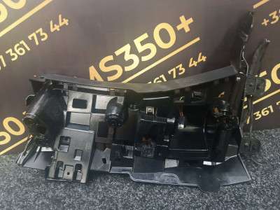 Б/в Кронштейн (крепление) заднего бампера правый BMW X5 G05