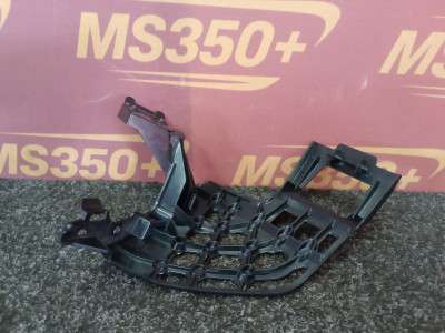 Б/у кронштейн кріплення крила BMW X7 G07