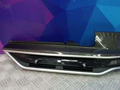 Б/у Дефлектор обдування салону центральний BMW X5 G05