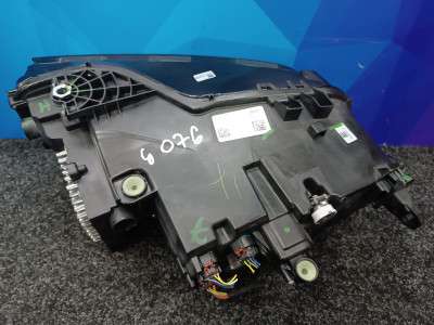 Б/у Фара передня права BMW X7 G07