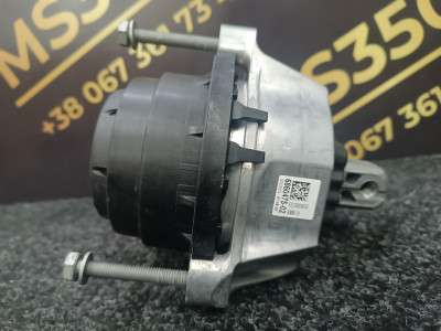 Б/в Подушка двигателя BMW X5 G05