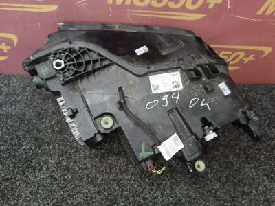 Б/у Фара передня права BMW XM G09