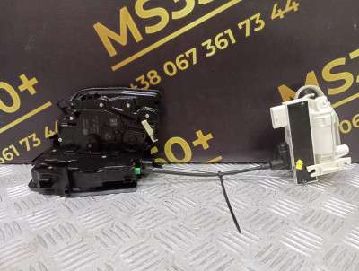 Б/в Замок двери передней правой BMW X5 G05