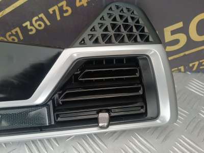 Б/в Дефлектор обдува салона центральный BMW X5 G05