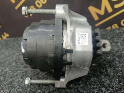 Б/у Подушка двигуна BMW X5 G05