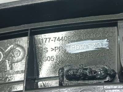 Б/в Накладка декоративная (молдинг) заднего правого крыла BMW X5 G05