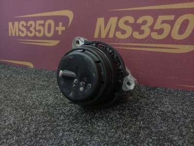 Б/у Подушка двигуна BMW X5 G05