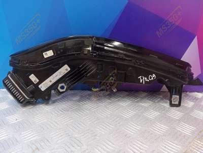 Б/у Фара передня ліва BMW X7 G07