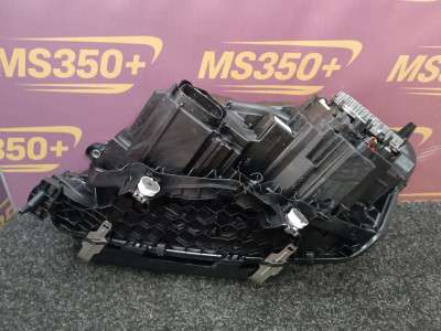 Б/у Фара передня права BMW X5 G05