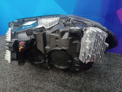 Б/у Фара передня права BMW X3 G01