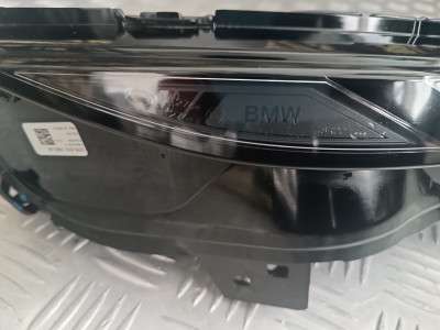 Б/у Фара передня права BMW XM G09