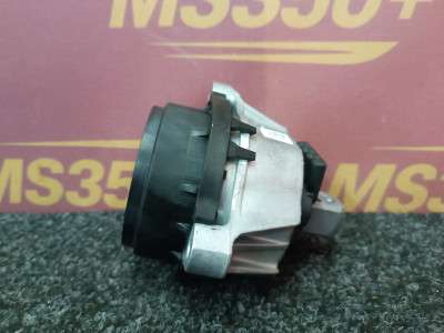Б/в Подушка двигателя BMW XM G09