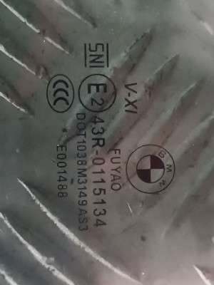 Б/у Скло бокових дверей задніх правих BMW X5 G05