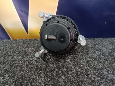 Б/у Подушка двигуна BMW X5 G05
