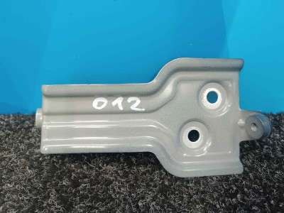 Б/в Кронштейн (крепление) крыла правый BMW X3 G01