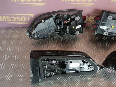 Б/в Задний фонарь комплект BMW X5 G05