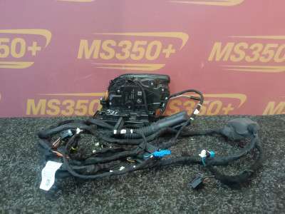 Б/в Замок двери передней правой BMW X5 G05