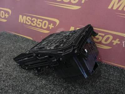 Б/в Подстаканник BMW X6 G06