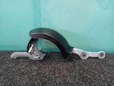 Б/у Петля кришки (двері) багажника BMW XM G09