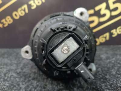 Б/в Подушка двигателя левая BMW X5 G05