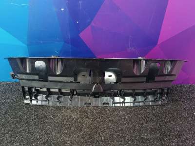 Б/у Кронштейн (кріплення) заднього бампера центральний BMW X5 G05