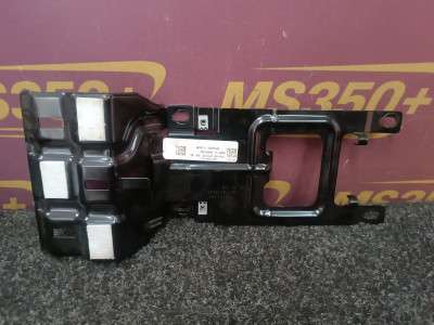 Б/у Кронштейн консолі BMW X5 G05