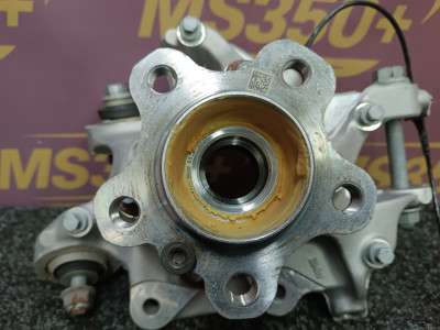 Б/у Ступиця (кулак цапфа) задня права BMW X3 G01