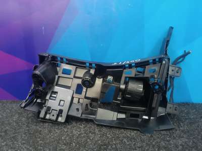 Б/у Кронштейн (кріплення) заднього бампера правий BMW X5 G05
